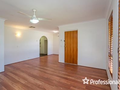 8 Windarra Way, Armadale WA 6112