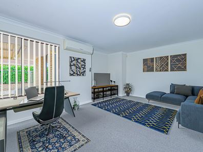 14 Grafton Drive, Dudley Park WA 6210
