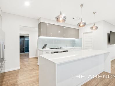 2 Kamala Street, Treeby WA 6164