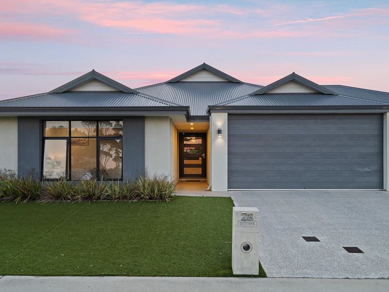 28 Balclutha Crescent, Madora Bay