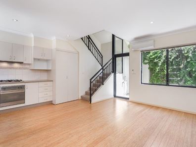 12/386 Stirling Street, Highgate WA 6003