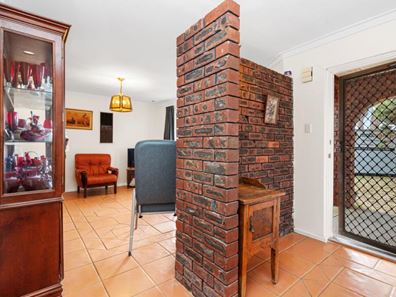 7 Ravenhill Road, Thornlie WA 6108