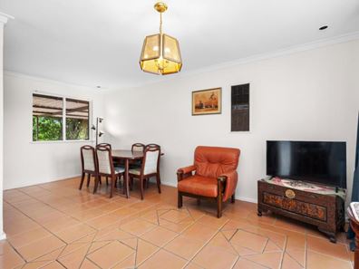 7 Ravenhill Road, Thornlie WA 6108