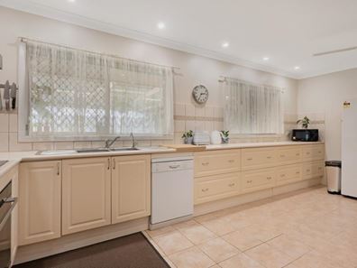 54A Marsden Street, Wonthella WA 6530