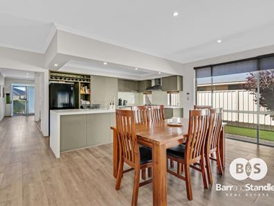 28 Jury Bend, Carey Park WA 6230