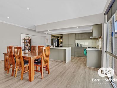 28 Jury Bend, Carey Park WA 6230