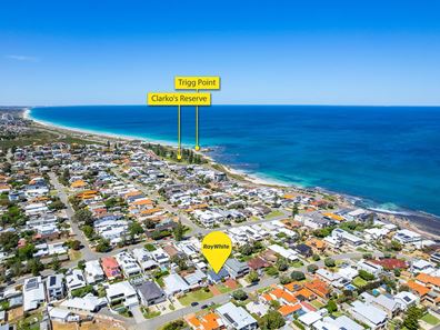 24 Belhus Drive, Trigg WA 6029