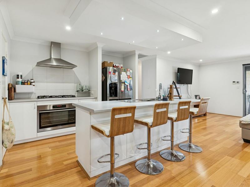 11 Rockport Rdge, Wellard WA 6170