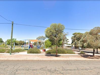 80 Lyall Street, Lamington WA 6430