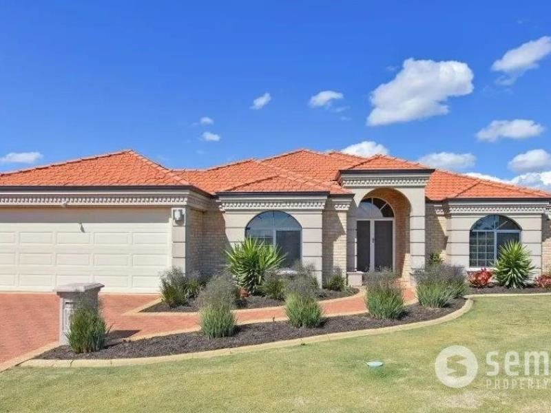 4 Watson Road, Beeliar