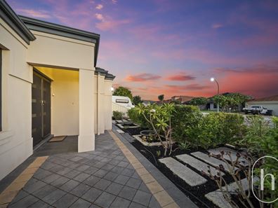31 Russell Road, Madeley WA 6065