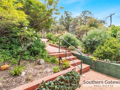 25 Grade Road, Kelmscott WA 6111