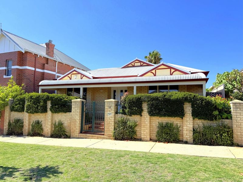 16 St Pauls Crescent, Joondalup