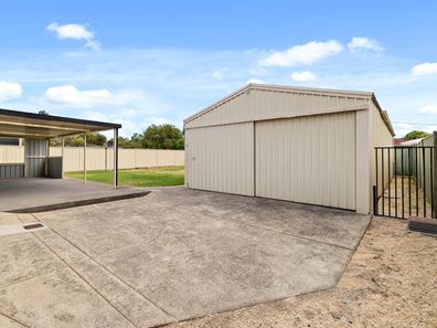 8 Sungrove Avenue, East Bunbury WA 6230