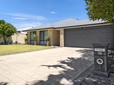 38 Warrida Way, Maddington WA 6109