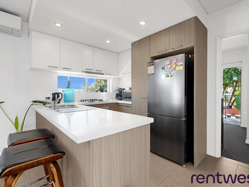 6/47 Mathoura Street, Midland