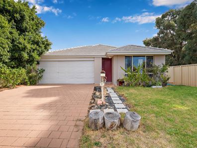 21 Silverhill Loop, Seville Grove WA 6112