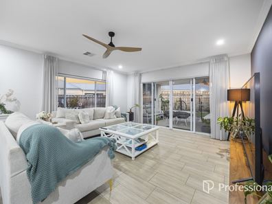 152 Dalmilling Drive, Ellenbrook WA 6069