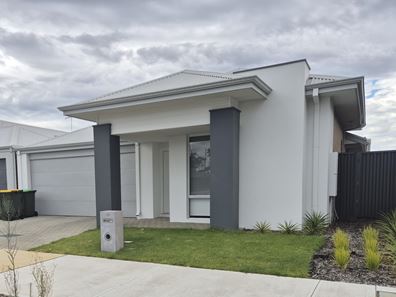 10 Cloudburst Avenue, Baldivis WA 6171
