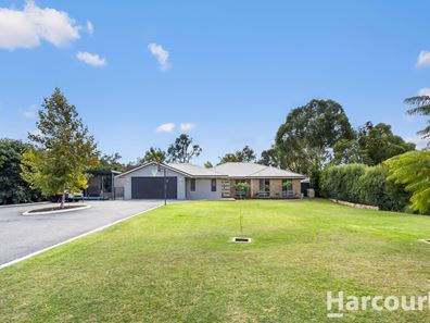 11 Dalton Way, Greenfields WA 6210