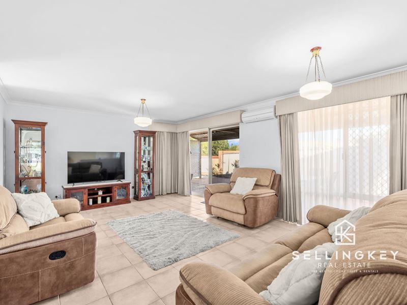 8 YAMA CLOSE, Carramar WA 6031