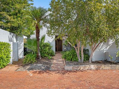 8/1 Brookside Avenue, South Perth WA 6151