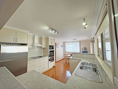 2 McGinn Place, Castletown WA 6450