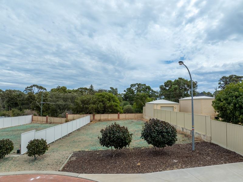 20 Wayford Circle, Hocking WA 6065