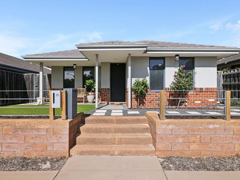 35 Stanbury Crescent, Ellenbrook