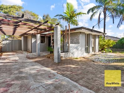 13 Corring Way, Parmelia WA 6167