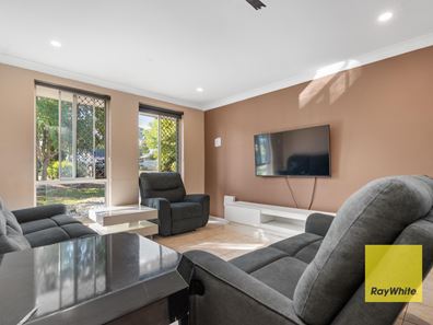 13 Corring Way, Parmelia WA 6167