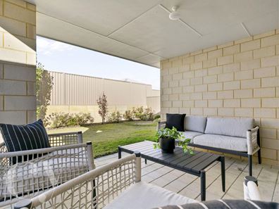 52 Tasman Crescent, Mandogalup WA 6167