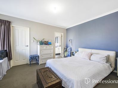 18 Mayfield Street, Westminster WA 6061