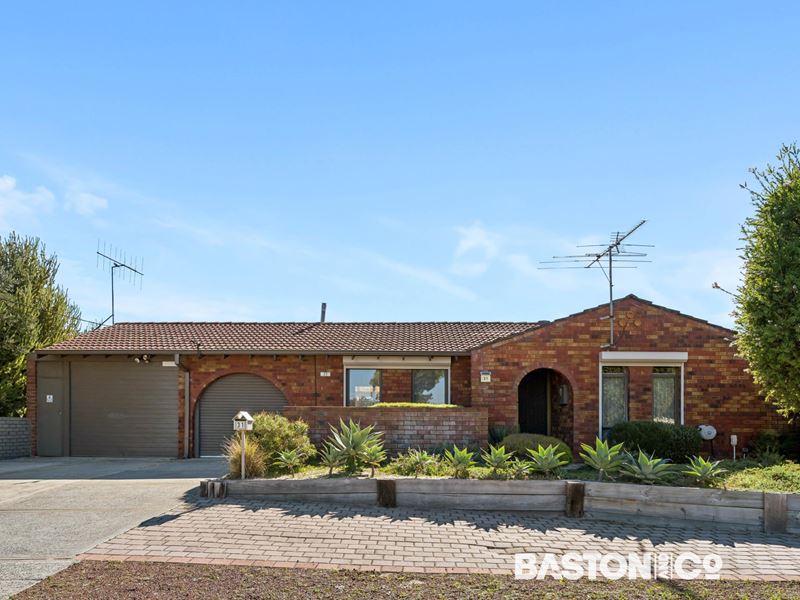 31 Macleay Drive, Padbury WA 6025