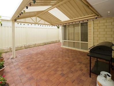 48 Matta Way, Pearsall WA 6065