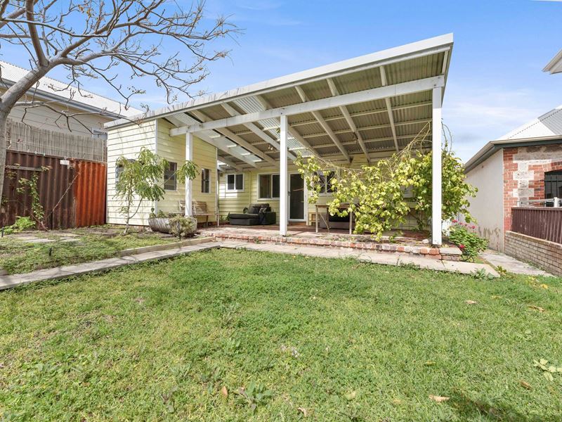 18 Gold Street, South Fremantle WA 6162