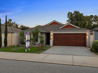3 Kooya Way, Wattle Grove WA 6107