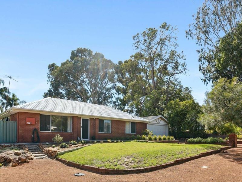 7 Barwon Street, Lesmurdie WA 6076