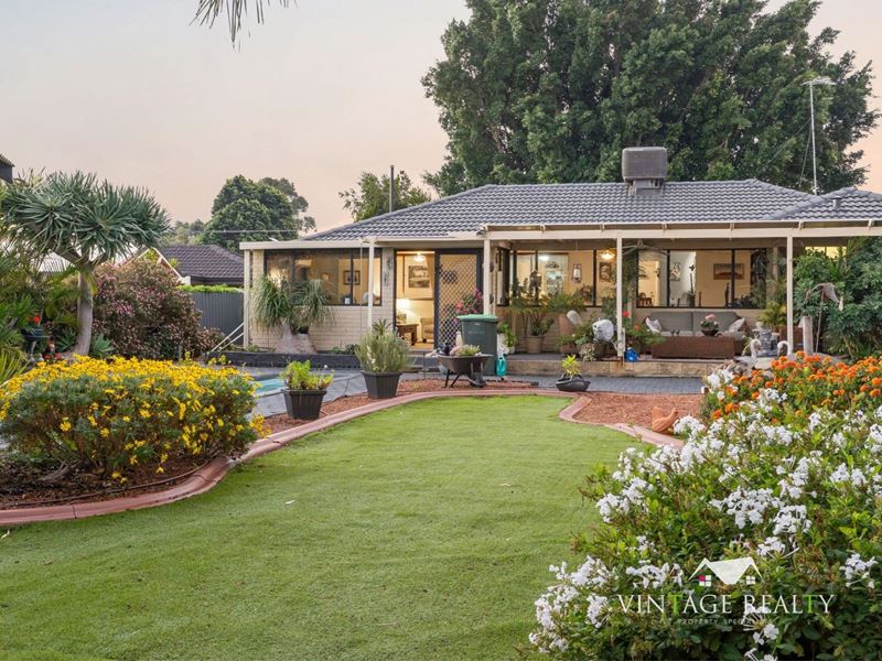 13 North Crescent, Byford WA 6122