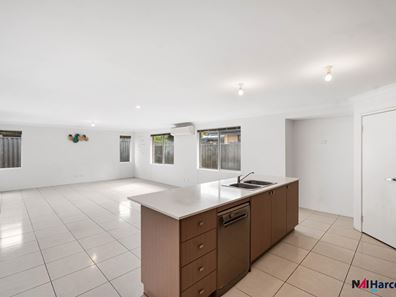 8 Eolian Loop, Dayton WA 6055