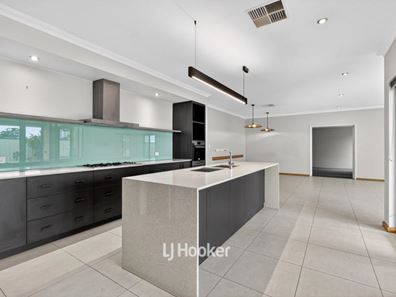 8 Elaap Street, Eaton WA 6232
