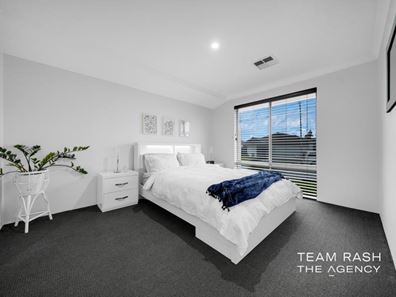 6 Nivea Street, Banksia Grove WA 6031