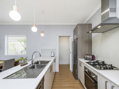 19 Toscana Way, Kelmscott WA 6111