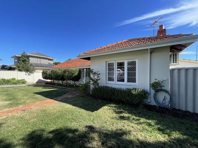 1 Alvah Street, St James WA 6102