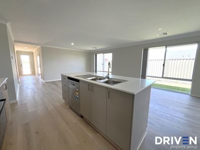 51 Coronado Way, Madora Bay WA 6210