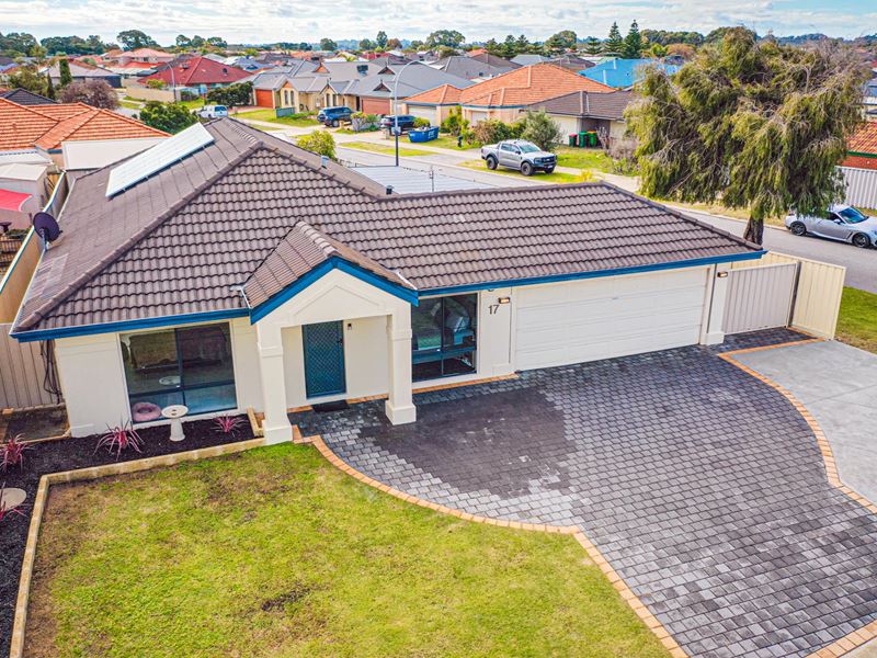 17 Pamplona Boulevard, Port Kennedy WA 6172