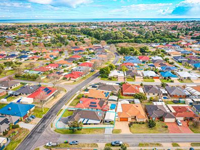 17 Pamplona Boulevard, Port Kennedy WA 6172