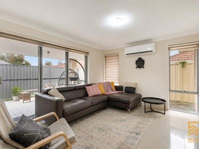 4/53 Little John Road, Armadale WA 6112