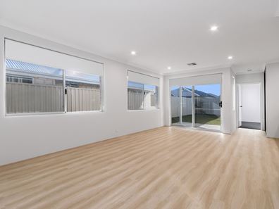 13 Palmerston Loop, Hilbert WA 6112