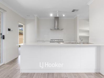 44 Murtin Road, Dalyellup WA 6230